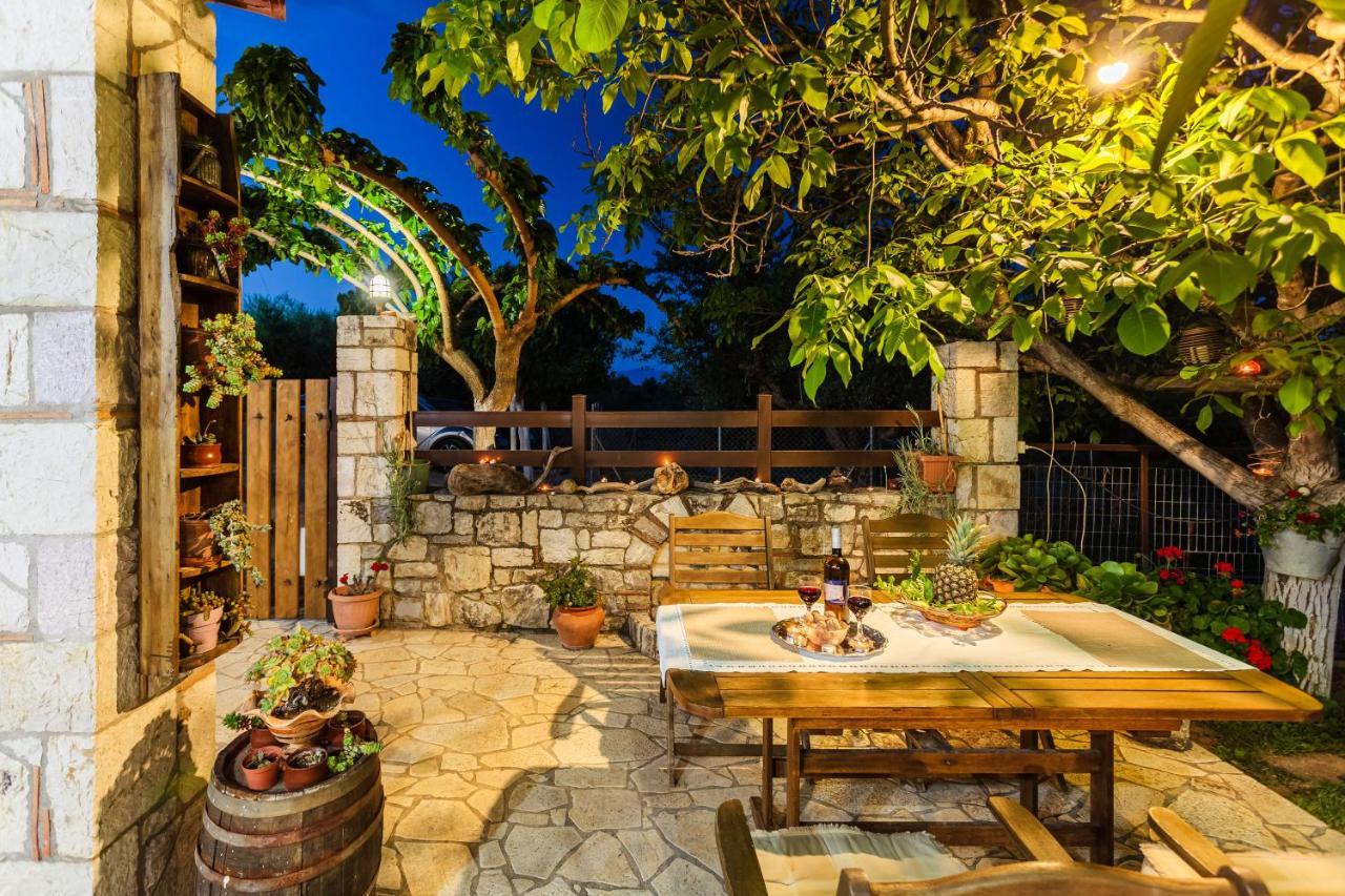 Petalidi Olive Garden Stone House Near The Beach Экстерьер фото